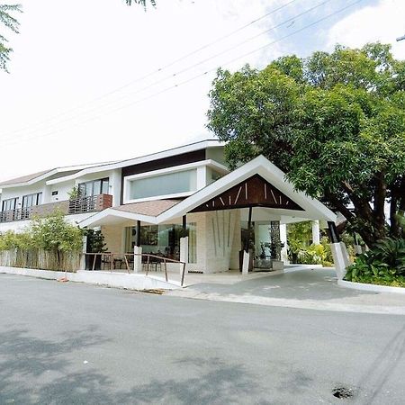 Segara Suites Olongapo Luaran gambar