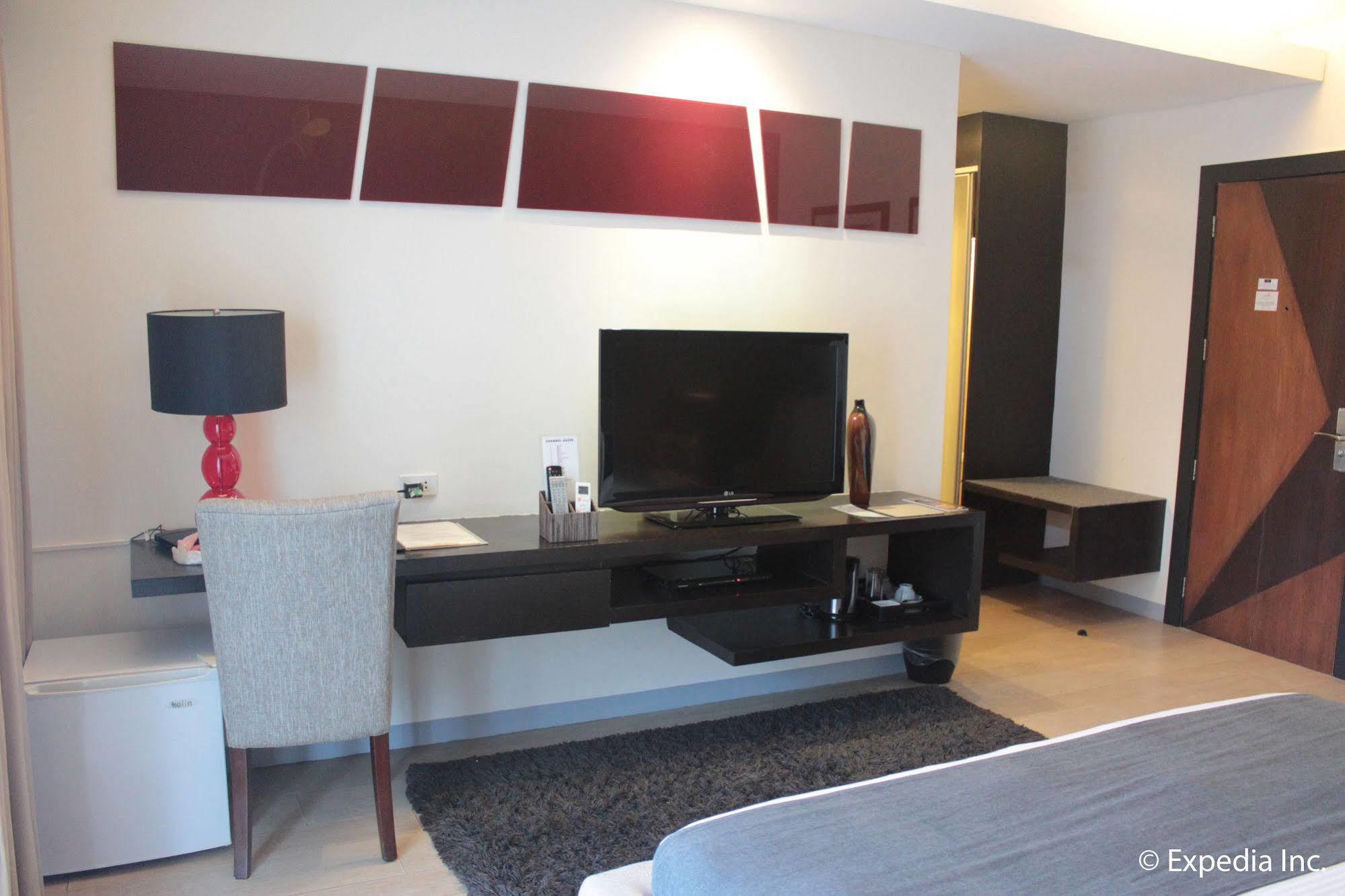 Segara Suites Olongapo Luaran gambar