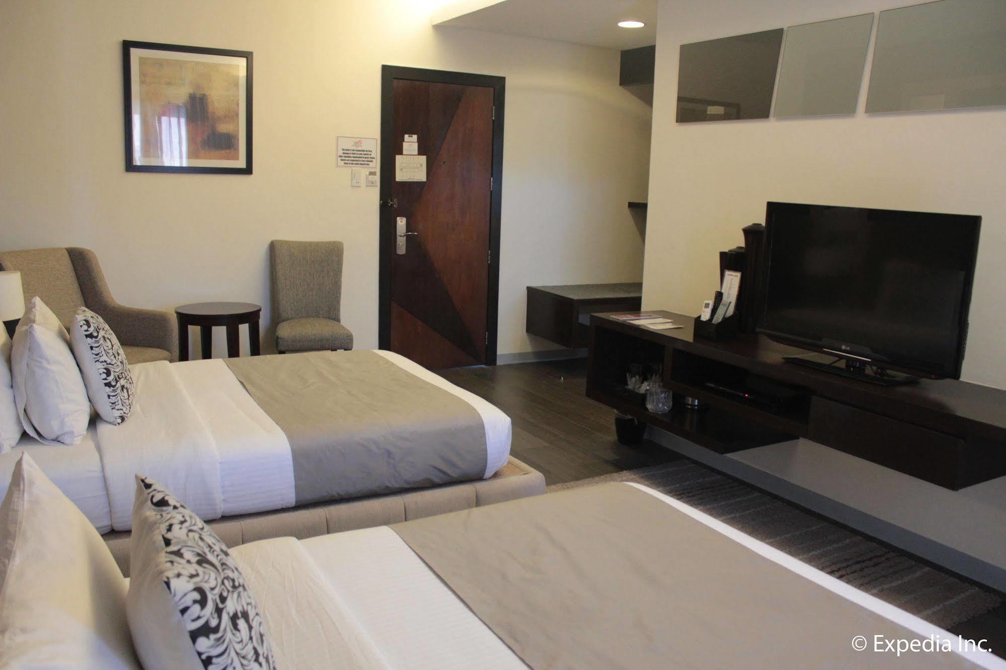 Segara Suites Olongapo Luaran gambar